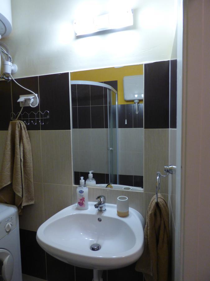 Yellow Apartment デブレツェン エクステリア 写真