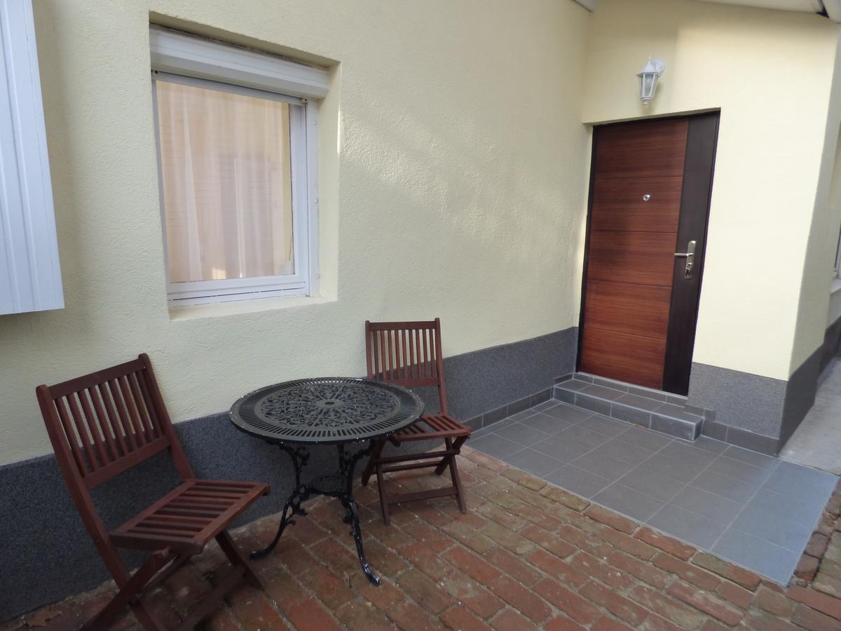 Yellow Apartment デブレツェン エクステリア 写真
